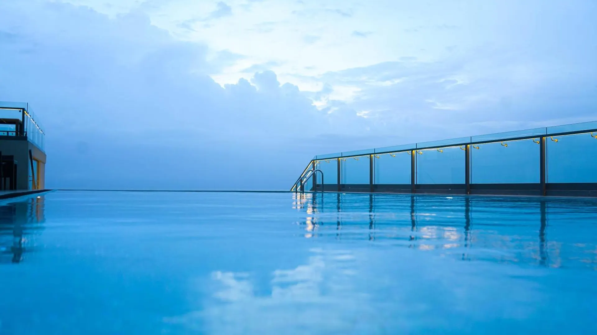 Ocean Breeze By Doxa Aparthotel Negombo 0*,  Sri Lanca